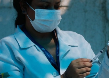 Repasse do pagamento do piso da enfermagem será feito até 21 de agosto