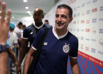 Hora da virada? Paiva entra em seleção da 20ª rodada após escolha de torcedores