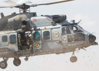 ‘Caixa preta’ de helicóptero da Marinha que caiu é recolhida pela Cenipa