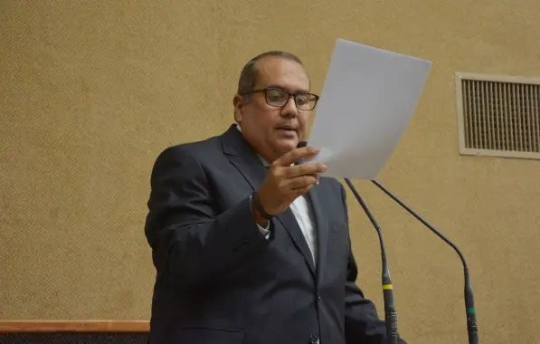 Votação do PL do Fundef amanhã é “patifaria” armada pelo Governo, acusa Sandro Régis