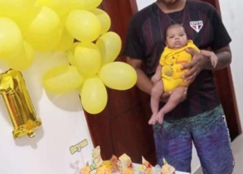 Bebê morto no Subúrbio estava no colo do pai quando foi baleado