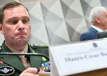 Mauro Cid negocia com a PF confissão sobre joias sauditas