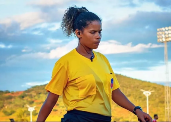 Assistente morre após passar mal em partida de futebol na Bahia