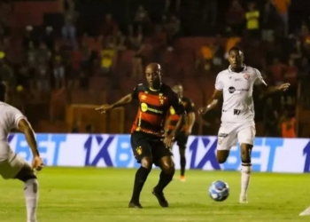 Vitória e Sport são os times que passaram mais tempo no G4 da Série B