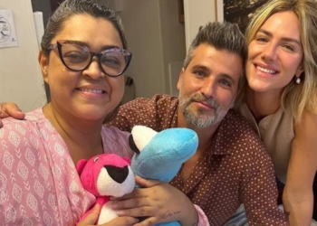 “Não estou só”, comenta Preta Gil ao receber visita de Gioh e Bruno Gagliasso