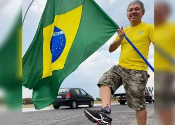 Blogueiro condenado por ligação com bomba no Aeroporto de Brasília é preso no Paraguai