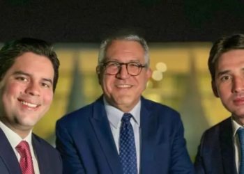Novos ministros são empossados por Lula em cerimônia fechada no Palácio do Planalto