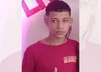 Jovem de 13 anos é morto a tiros após marcar encontro em Salvador