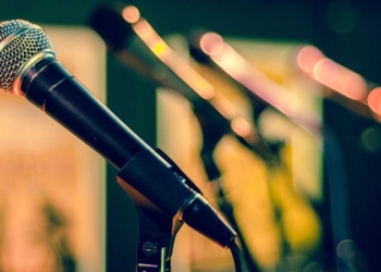 Cantora famosa admite submissão no relacionamento com o marido