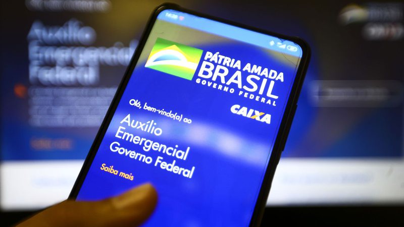 Baiano recebe auxílio emergencial com três anos de atraso após ser dado como morto