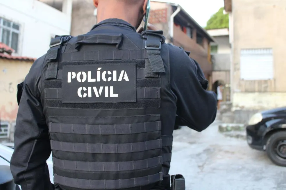 Casal é morto a tiros dentro de casa no subúrbio de Salvador