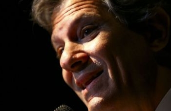 Haddad diz que PL dos offshores pode arrecadar mais que o esperado