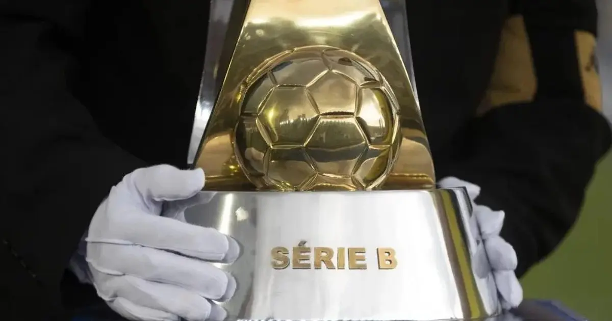 Vitória termina 34ª rodada da Série B com 94,2% de chances de título