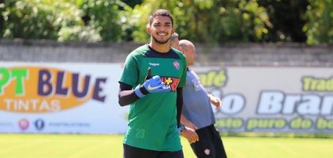 Lucas Arcanjo não sofre gol no Barradão em nove jogos, desde julho