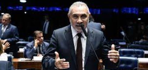 Ex-senador Telmário Mota é preso em Goiás