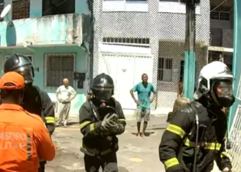 Loja pega fogo na Cidade Baixa; caso é o 3° em quatro dias em Salvador