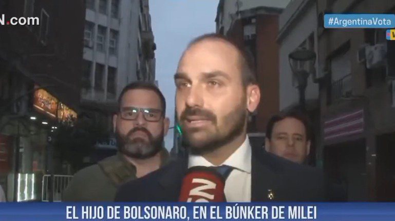 Após ser retirado do ar, Eduardo Bolsonaro vira piada na Argentina