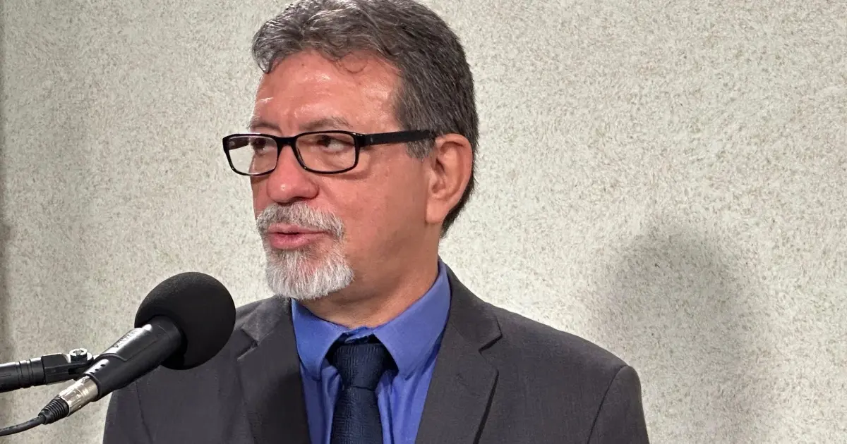 Nova licitação do VLT “está pronta” e deve ser publicada até o início de dezembro, garante Afonso Florence