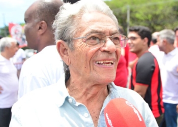 Ex-presidente do Vitória alfineta rival: “Campeão brasileiro com a disputa de 20 clubes e não com três ou quatro”