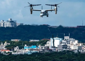 Cinco corpos são encontrados no mar após acidente de avião