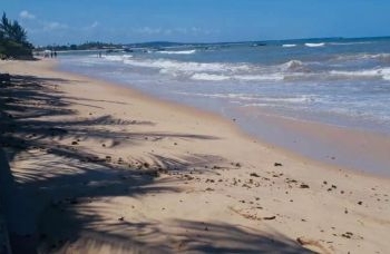 Praias de Guarajuba e Itacimirim renovam selos de Bandeira Azul