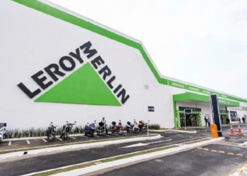 Cliente acusa estabelecimento de descaso após ter celular furtado em loja na BA