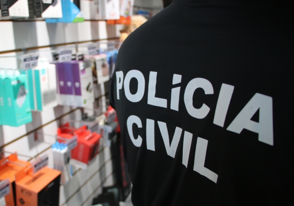 Decon desarticula esquema de venda de celulares furtados no Carnaval