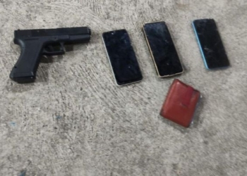 Dupla suspeita de roubo de celulares é presa na Paralela