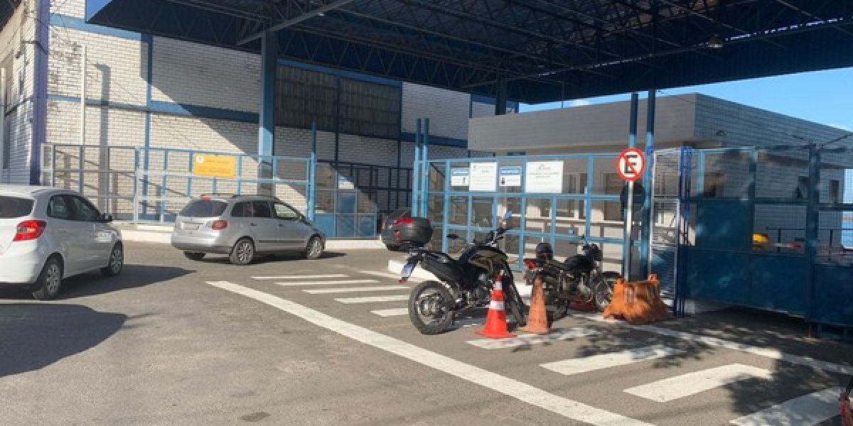 Idoso é atropelado por carreta e morre no pátio da Companhia das Docas da Bahia