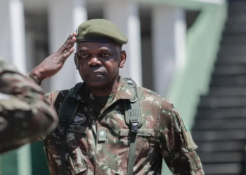 “O Exército manterá as diversas operações de apoio à sociedade”