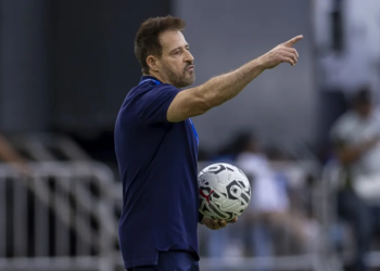 Ramon Menezes celebra vitória do Brasil no Pré-Olímpico