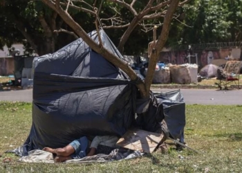 Censo: homens são maioria em população de rua em Salvador