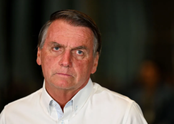 Bolsonaro é intimado pela Polícia Federal para depor sobre golpe