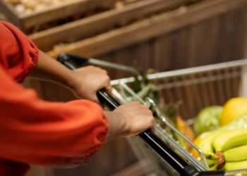 Supermercados investem em tecnologia como estratégia para segurança no trabalho