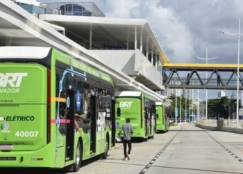 BRT: Estação Rodoviária sem luz causa transtornos em Salvador