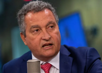 Rui nega que governo seja responsável por cortes nas universidades