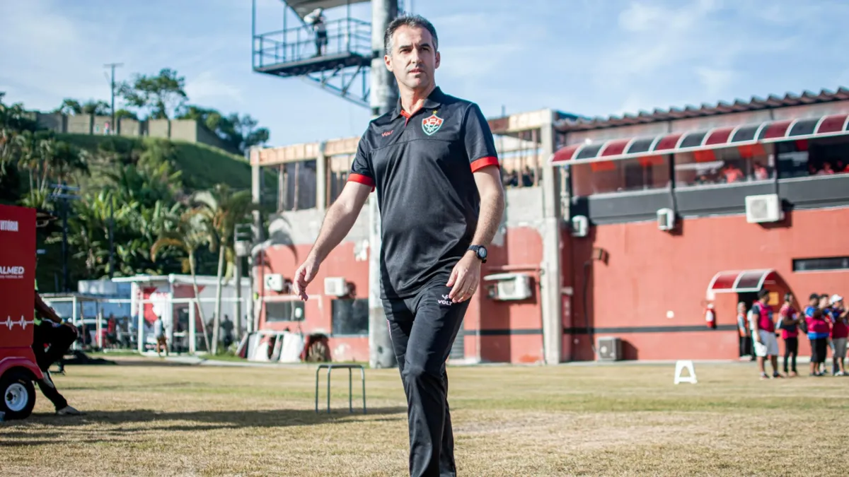 Condé terá o desafio de comandar um time na Série A pela 1ª vez