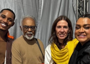 “Apaixonada em viver” diz Preta Gil em foto ao lado de O Kannalha