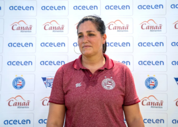 “Sempre buscando o gol”, garante Lindsay Camila, treinadora do Bahia