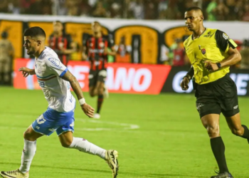 Bruno Vasconcelos e Alessandro Matos são escalados para jogo da Série A do Brasileiro