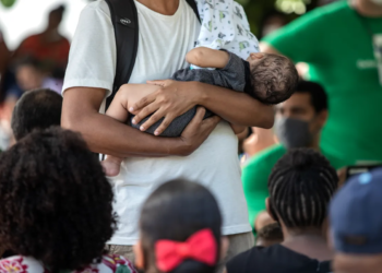 Prazo de licença-paternidade na Bahia pode passar a ser de 180 dias