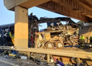 Acidente com ônibus deixa mortos e feridos em São Paulo