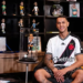 Jogador do Vasco é assaltado com fuzil no Rio: ‘Levaram até meu chinelo’