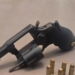 Arma de fogo é apreendida pela PM dentro de shopping em Salvador