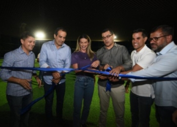 Prefeitura entrega praças, campo e casas reformadas em São João do Cabrito