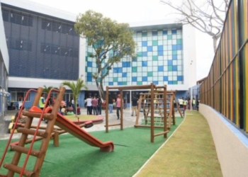 VIOLÊNCIA EM SALVADOR: Escolas de três bairros sem aulas e mais de 3 mil alunos prejudicados