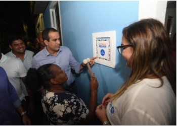Prefeitura entrega mais 100 casas requalificadas no Alto do Coqueirinho pelo Morar Melhor