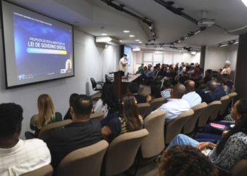 Saeb inicia projeto para elaboração da minuta da Lei de Governo Digital do Estado