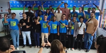 Prefeitura certifica 60 jovens da região do Mané Dendê em programa pioneiro de tecnologia