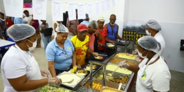 Restaurante popular de Águas Claras completa dois anos com 241 mil refeições distribuídas
